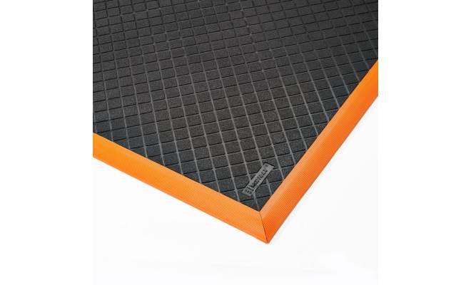 Černo-oranžová extra odolná průmyslová olejivzdorná rohož Safety Stance Solid - délka 163 cm, šířka 97 cm a výška 2 cm